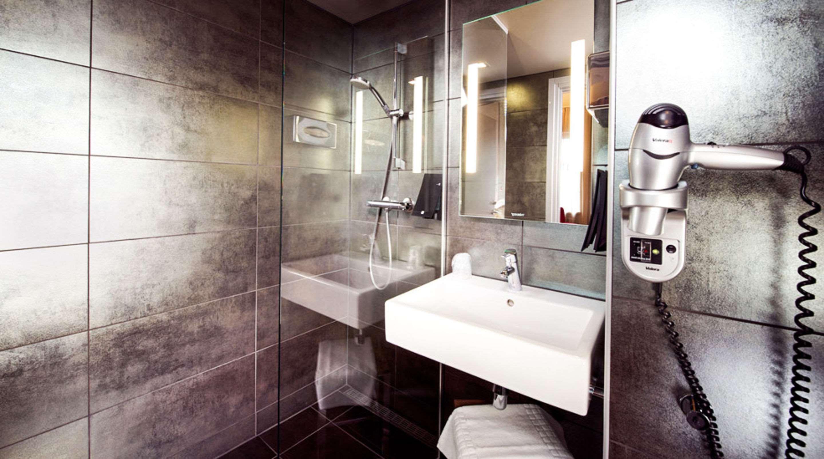 Hotel Folketeateret 4*