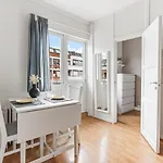Small And Cheap - 6 Ppl - Super Central - Balcony