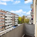 Small And Cheap - 6 Ppl - Super Central - Balcony