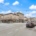 Small And Cheap - 6 Ppl - Super Central - Balcony