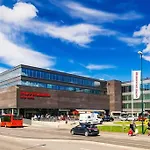 Nydalen/Storo- Ved T-Banestasjon