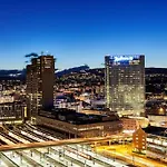 Live On The Roof Of Oslo City Center