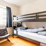 Quite Room In Apartement