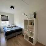 Private Room In Sharded Apartment At Loren