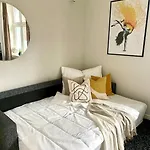 Modern And Cozy Studio Apartment In Central Oslo