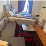 25M2 Room By Royal Palace