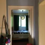 Spacious 2Br Apt - Quiet Area
