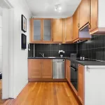 Charming And Cozy - 5 Min To City Center - 5 Pers
