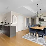 Seafront Apartment At Sorengka Oslo