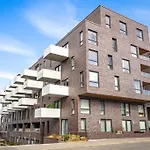 Luxury 2-Bedroom Apartment With Seaview In Oslo City Center