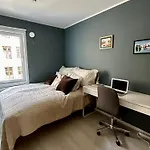 Oslo Central - Two Bedroom Apartment With Stylish Interior - Free Parking -