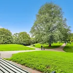 Modern In A Luxurious Area - Super Central - 6 Pax