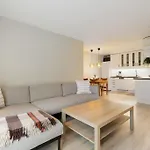 Parkside Charm - Central Oslo - 6 Guests - Everything Included - Gruenerlokka