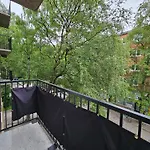 Koselig Hjem Naer Carl Berner