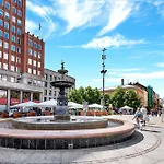 Exclusive And Spacious Apartment In City Center