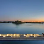 Oceanfront Apartment - Oslo Central - Private Patio