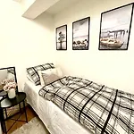 3 Bedroom - Central Apartment Near Oslo Station