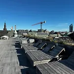 Prime Location By Oslo S & Karl Johan