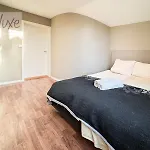Central Strong Wi-Fi Cozy Home Feeling