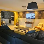 Full Privacy Townhome In Oslo With Wifi