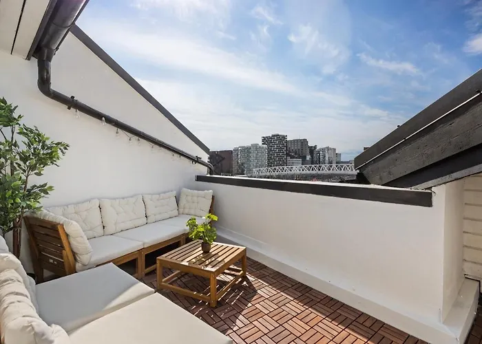 Urban Panorama - New, Central & Private Terrace