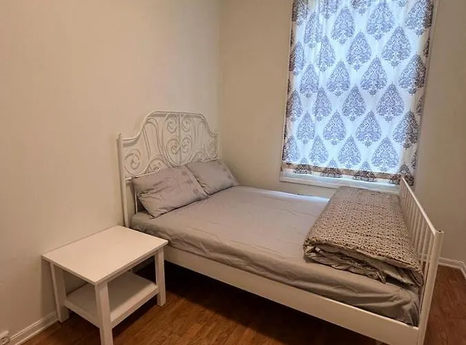 Room In Central Location