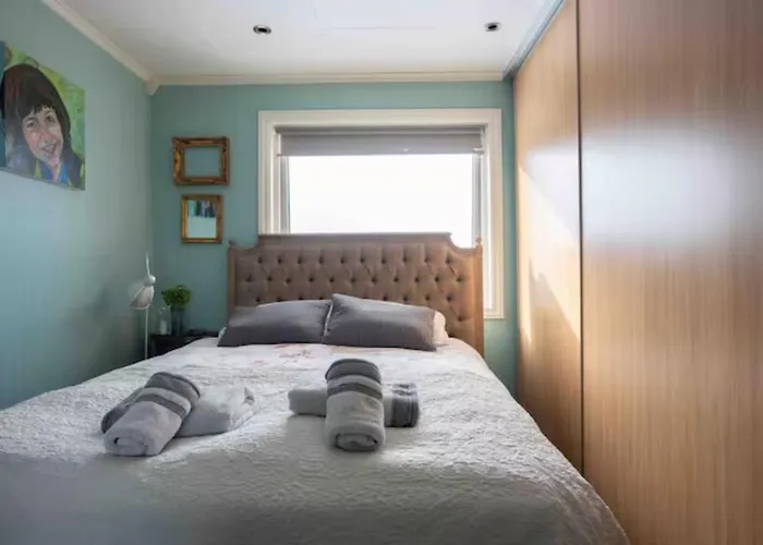 Cosy Room In A Family Flat