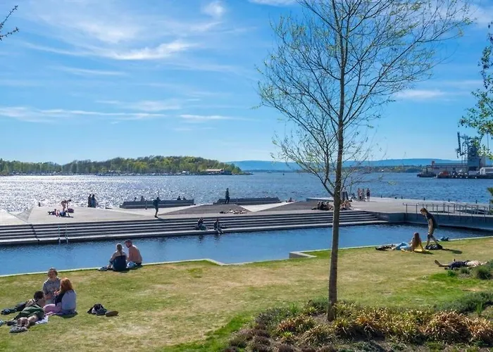 Luxury 2-Bedroom Apartment With Seaview In Oslo City Center