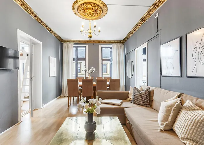Spacious And Exclusive Apartment In The City Centre