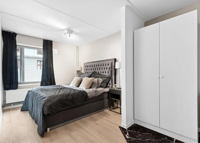 Luxurious Modern Room In Central Oslo - Eur 4K Expensive Bed And 82\