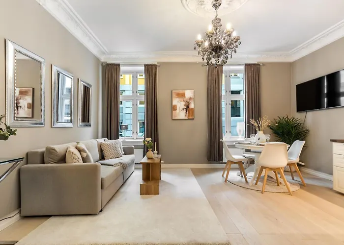 Exclusive And Spacious Apartment In City Center