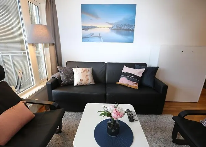 Oslo City Center 3 Bedrooms Apartment, Mandalls Gate 12