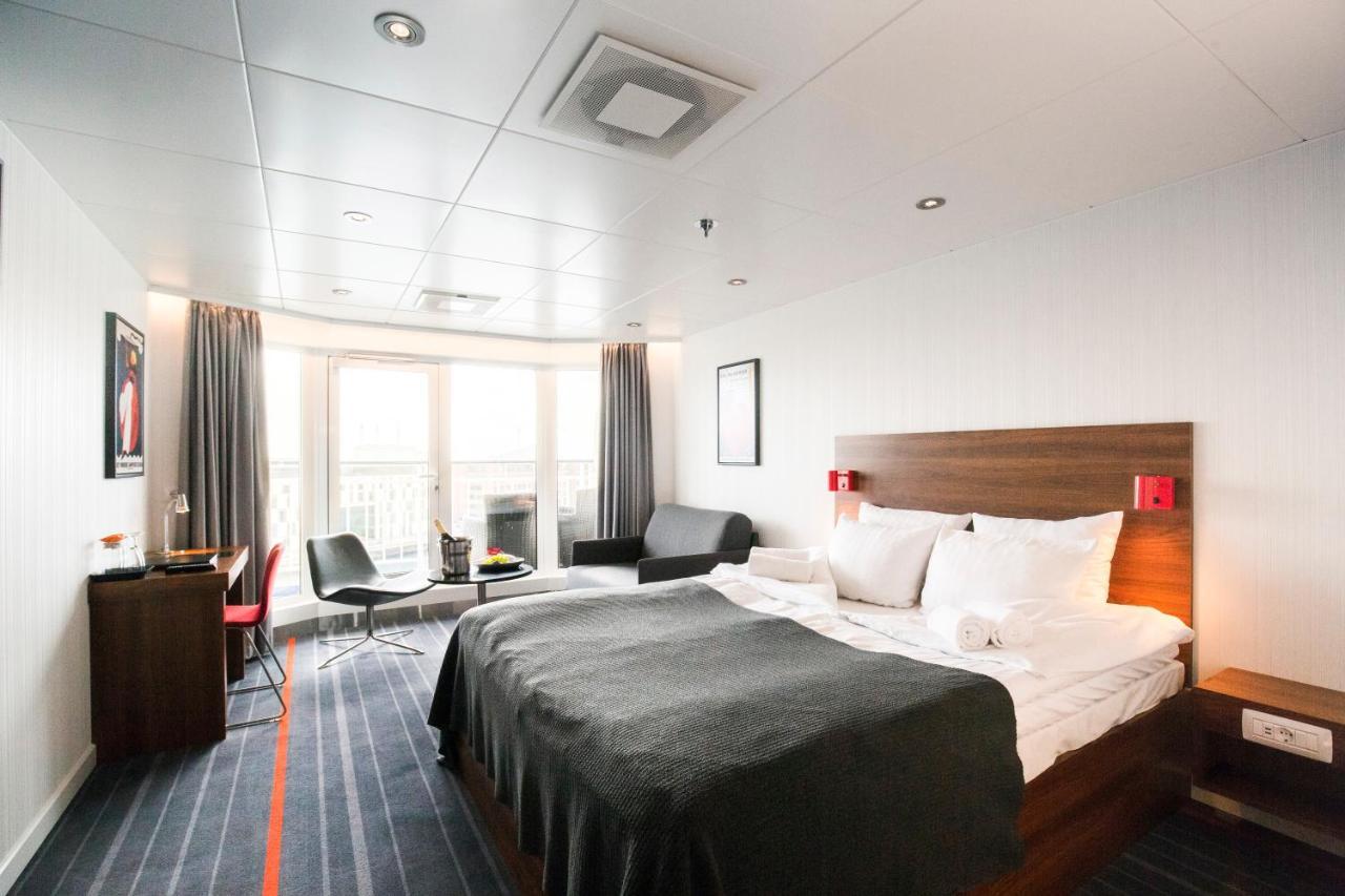 Dfds Ferry - To Copenhagen *
