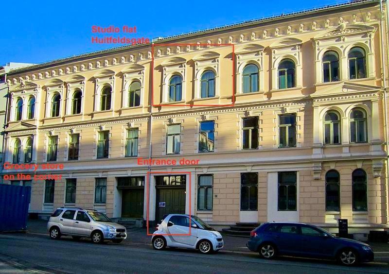 New High Standard Next To The Royal Castle/harbor In * Oslo