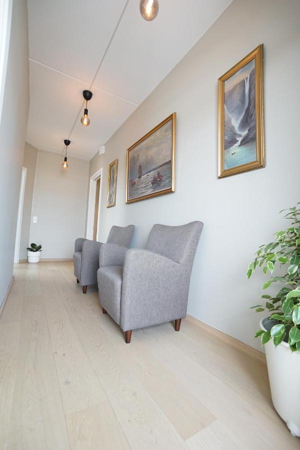 Center Penthouse *