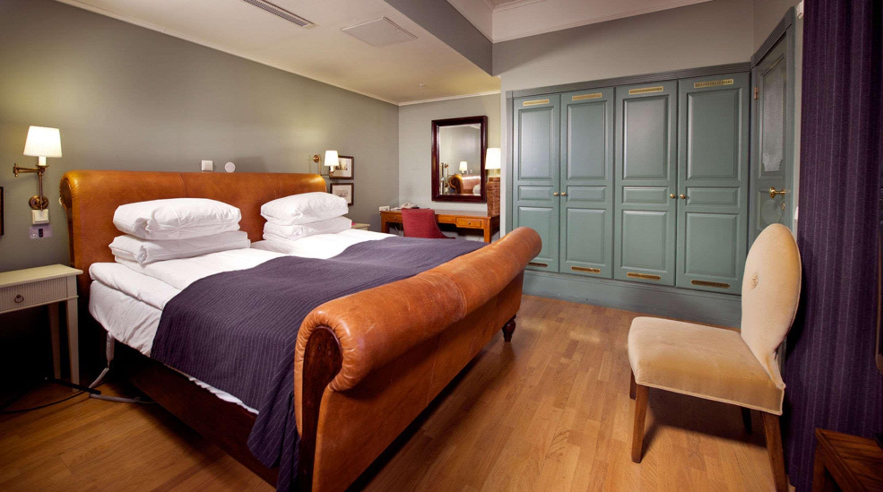 Khách sạn Bastion 4*