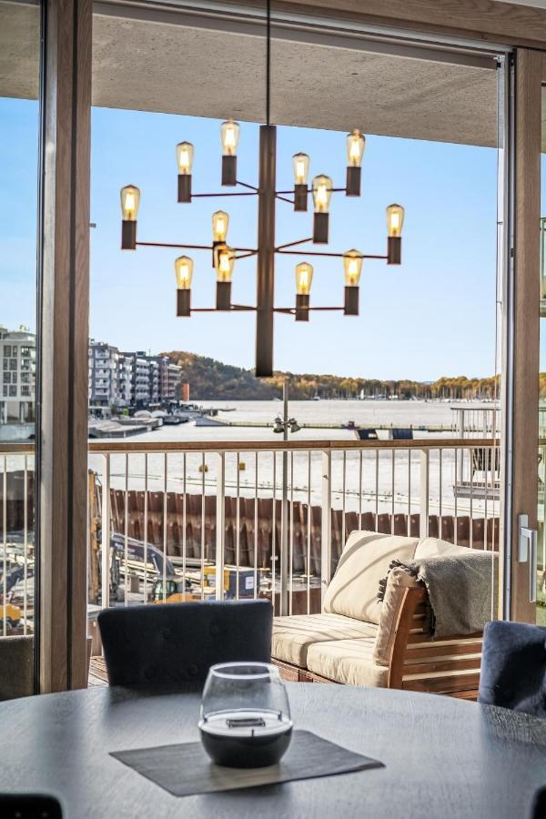 Amazing Luxury On The Waterfront! 73sqm Leilighet