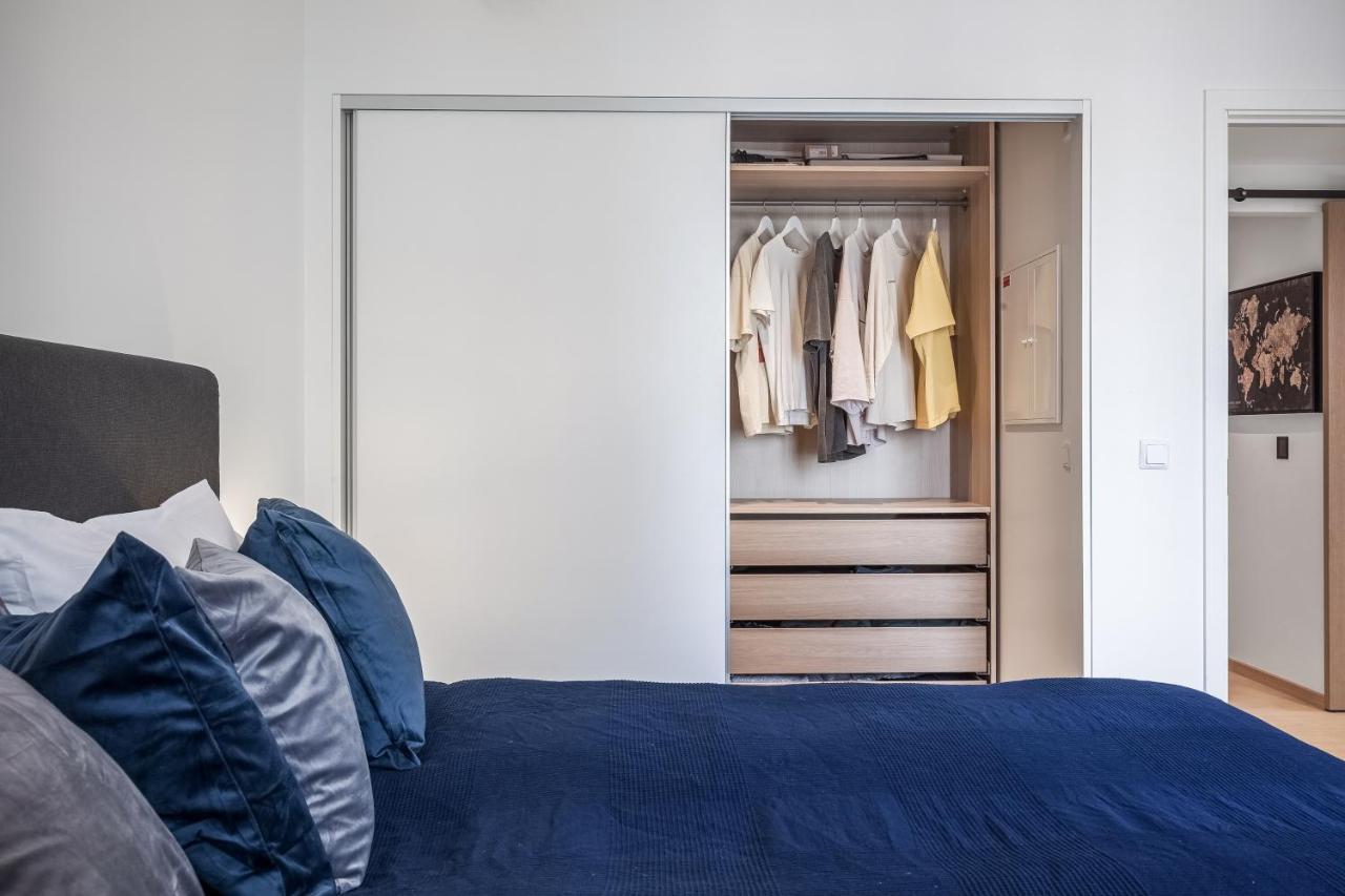 Amazing Luxury On The Waterfront! 73sqm Apartment *