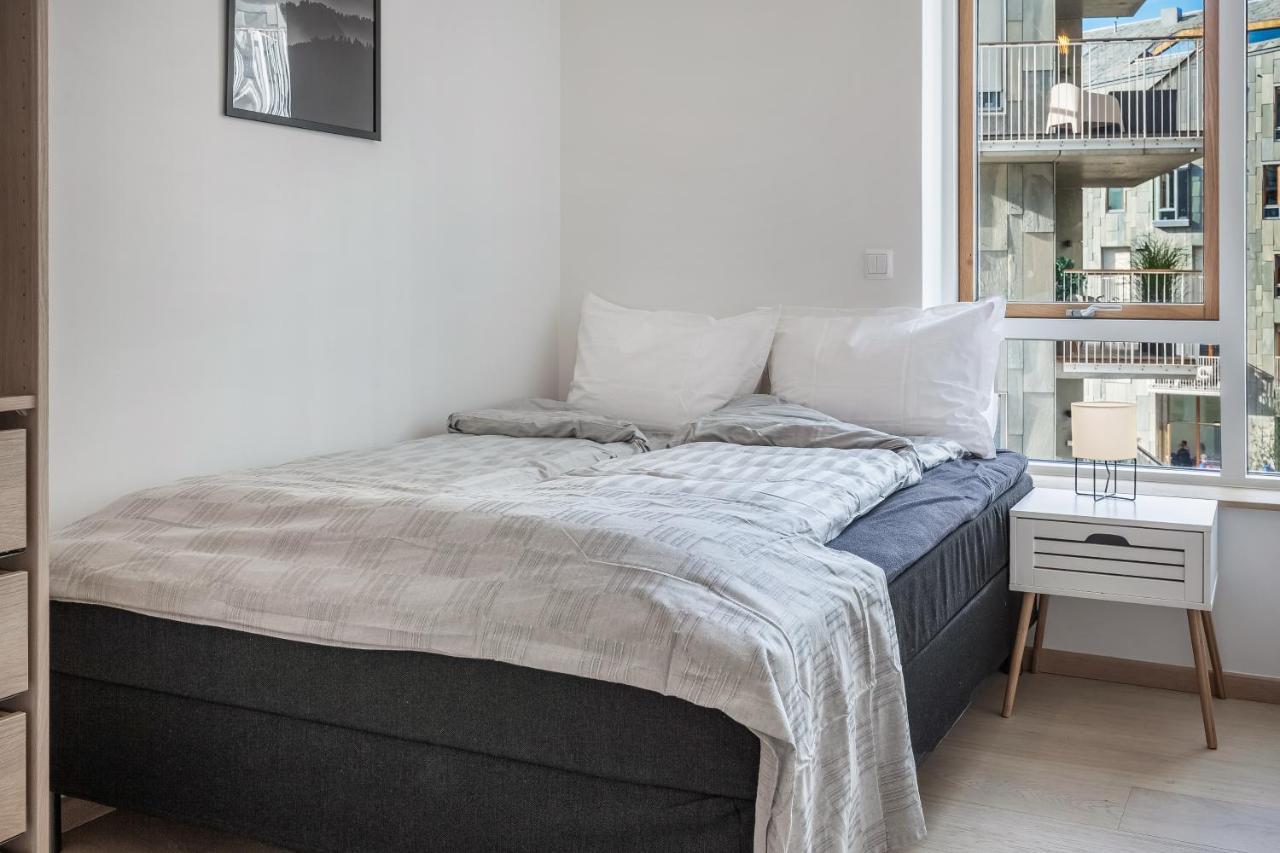 Amazing Luxury On The Waterfront! 73sqm Apartment