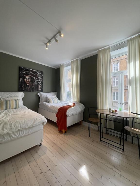 Appartement Lovely With Two Large Bedrooms Nearby Opera, Vis A Vis Botanical Garden *