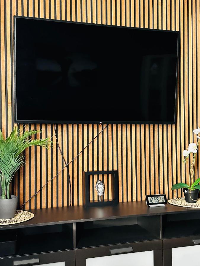 Spacious & Stylish In - Supercentral