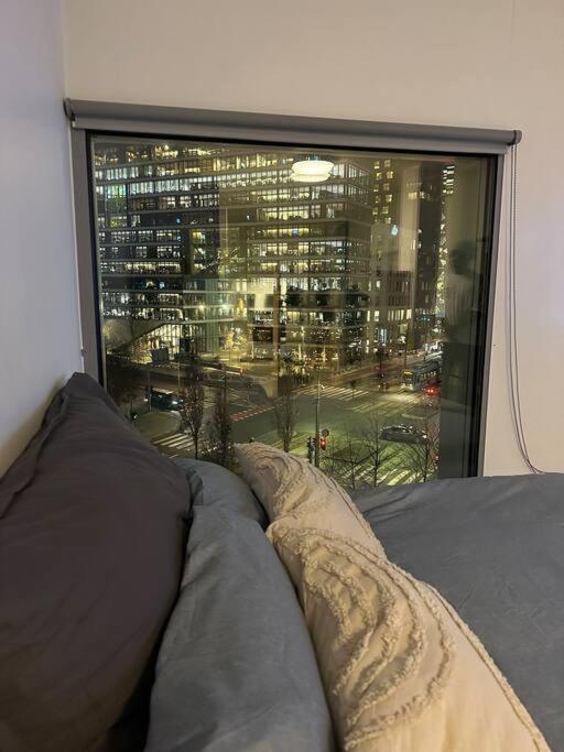 Studio By Oprah House At Center