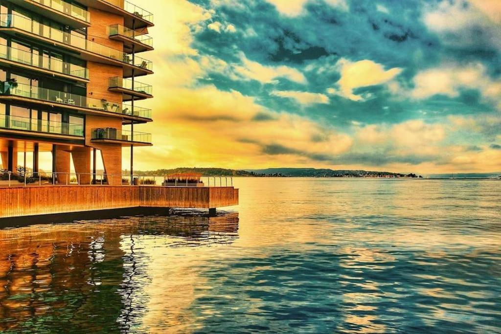 Tjuvholmen / Aker Brygge - Most Expensive Area In Oslo! Appartement