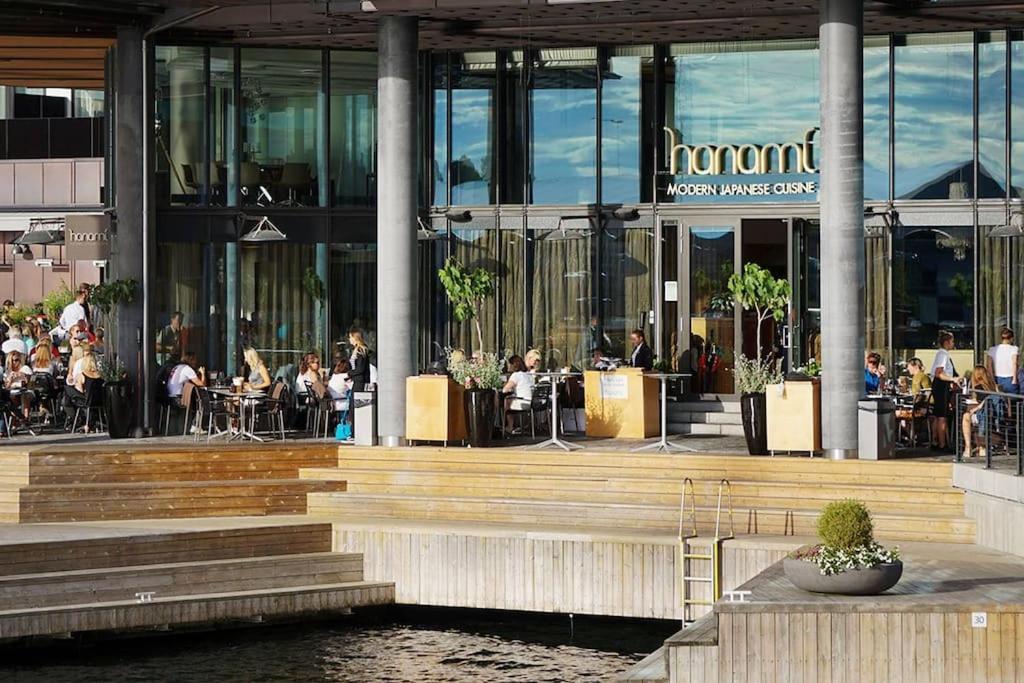 Tjuvholmen / Aker Brygge - Most Expensive Area In Oslo! *