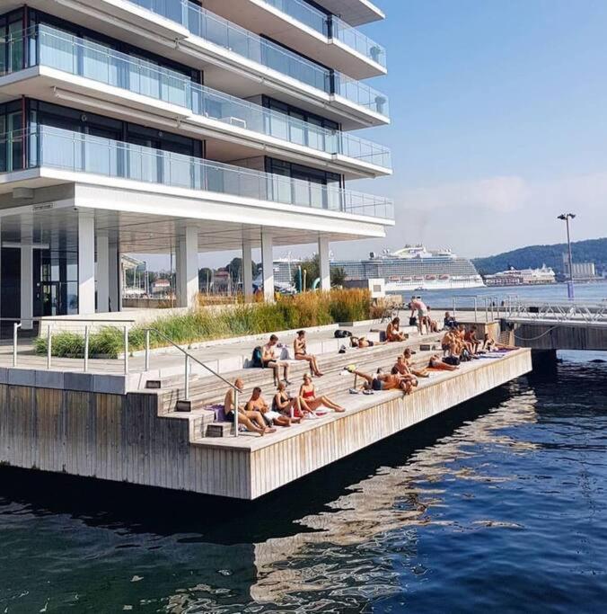Tjuvholmen / Aker Brygge - Most Expensive Area In Oslo! Oslo