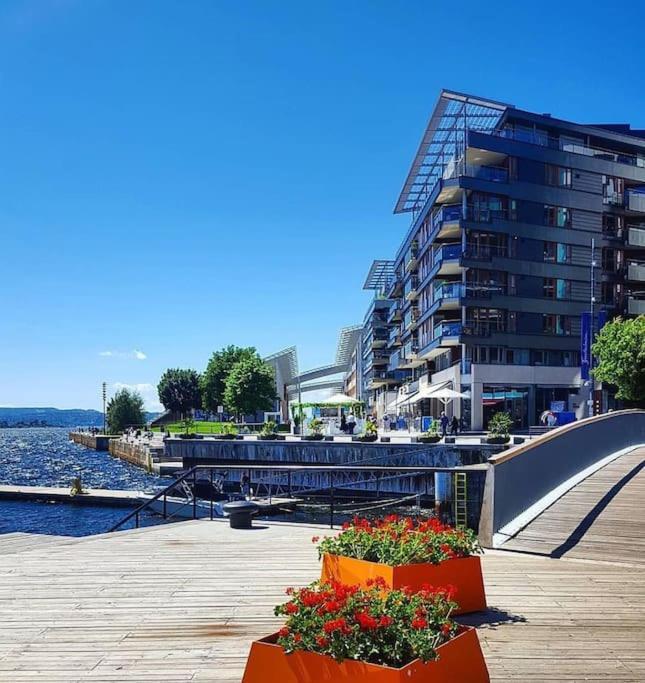 Tjuvholmen / Aker Brygge - Most Expensive Area In Oslo! * Oslo