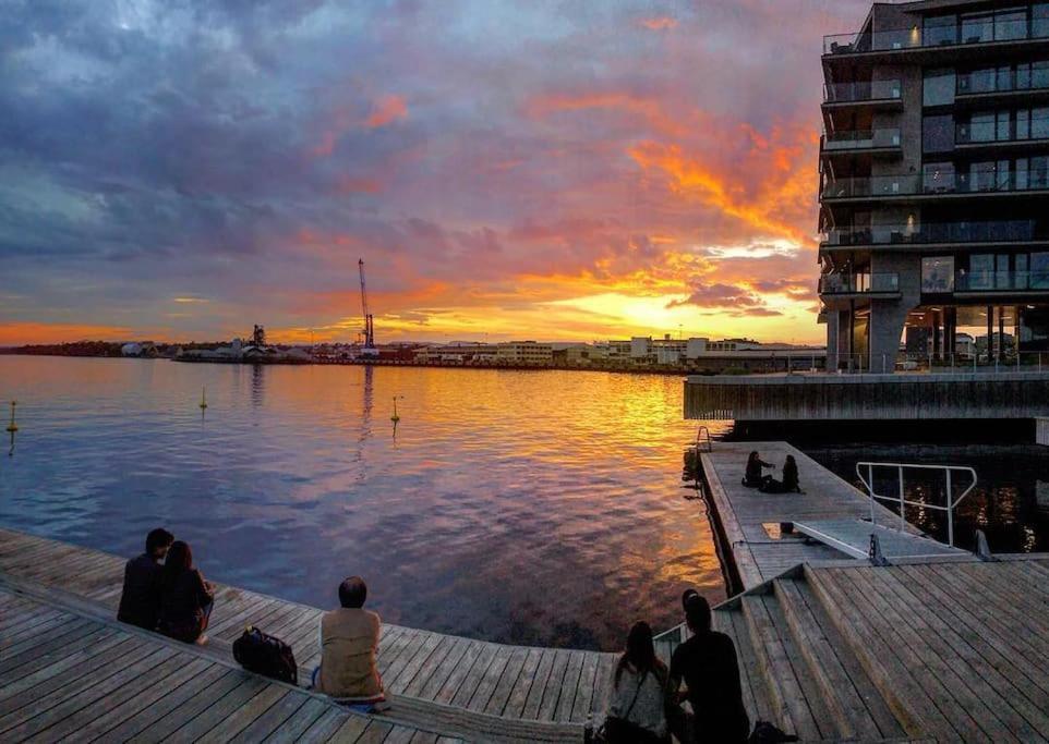 Tjuvholmen / Aker Brygge - Most Expensive Area In Oslo!