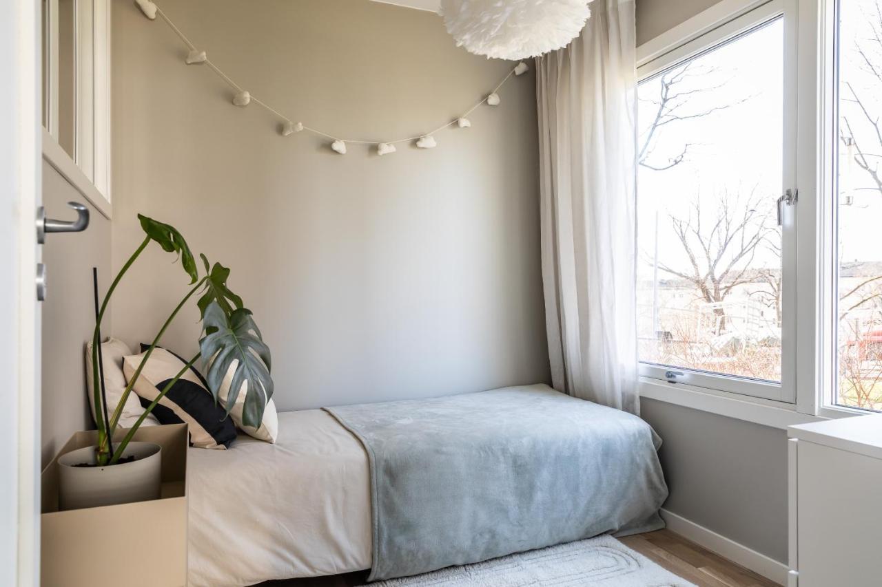 Scandinavian Apartment: Modern Two-bedroom With Terrace Near Storo Storsenter Apartment