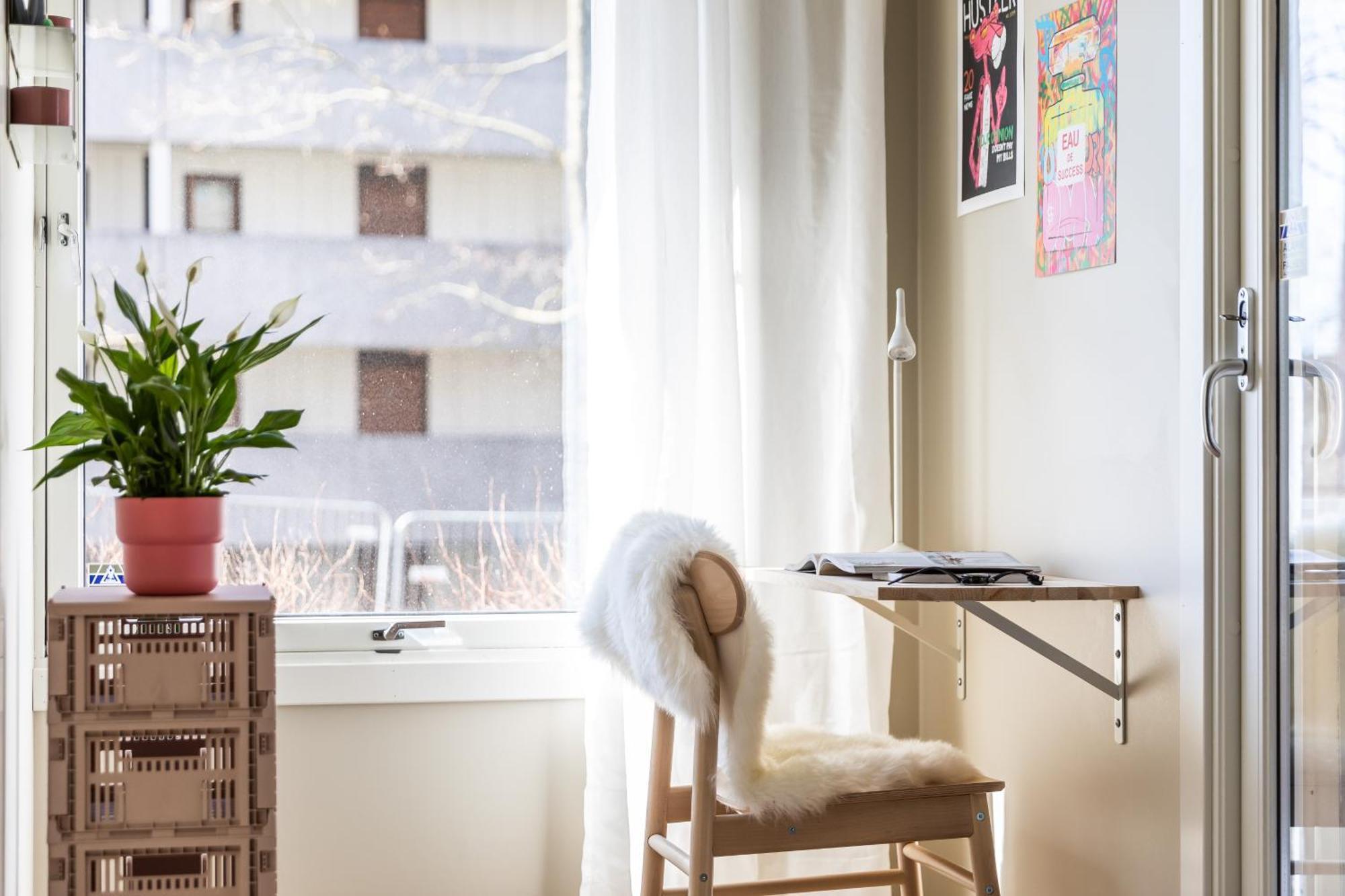 Scandinavian Apartment: Modern Two-bedroom With Terrace Near Storo Storsenter Apartment
