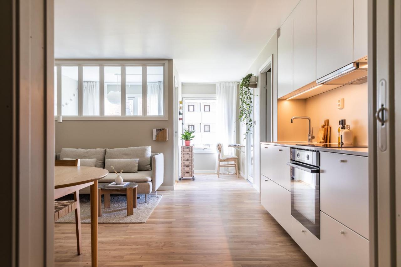 Scandinavian Apartment: Modern Two-bedroom With Terrace Near Storo Storsenter Apartment Oslo